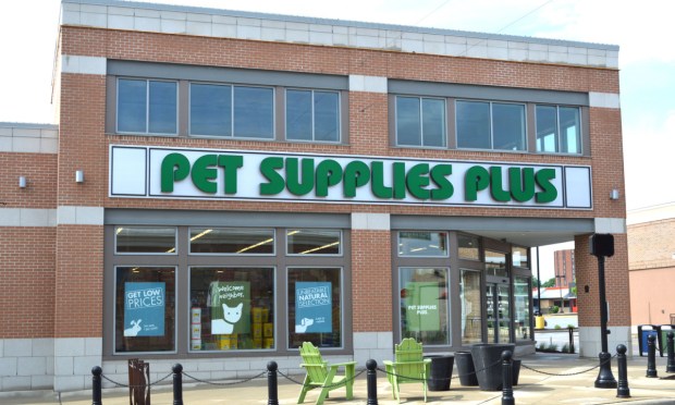 Pet Supplies Plus store