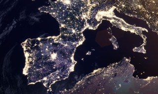 Spain to Invest $22 Billion in High-Tech Sectors