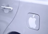 Apple Cancels Car Plans, Shifts Employees to AI Division