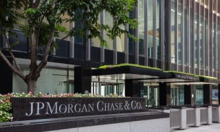 JPMorgan CEO Says Private Credit Likely Isn’t a Systemic Risk