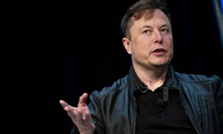 Musk Alleges ‘Shakespearean’ Betrayal in Revived OpenAI Lawsuit