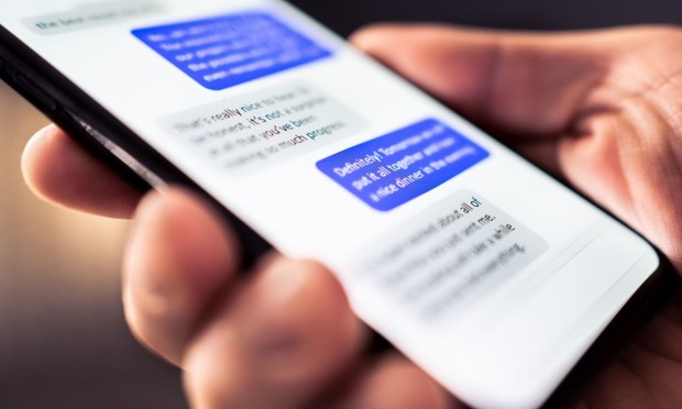 Fyle Launches Conversational AI for Submitting Expense Receipts via Text