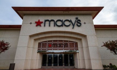 Macy’s Raises Outlook as Premium Goods Drive Sales Growth