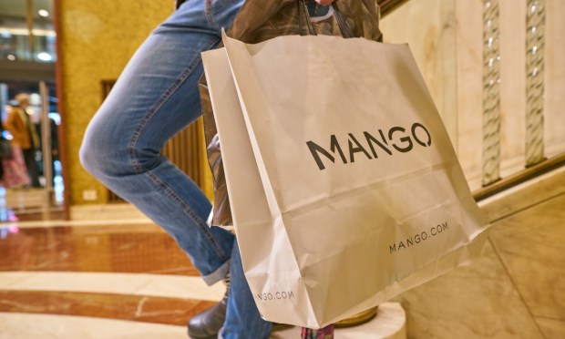Mango, retail