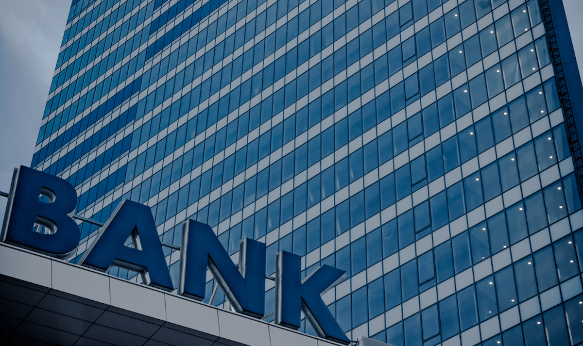 Bank Regulators Worry About Merger Systemic Risks, Banks About Fraud