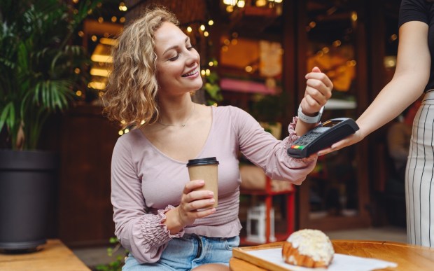 Airtel and Noise Launch Smartwatch That Enables Contactless Payments