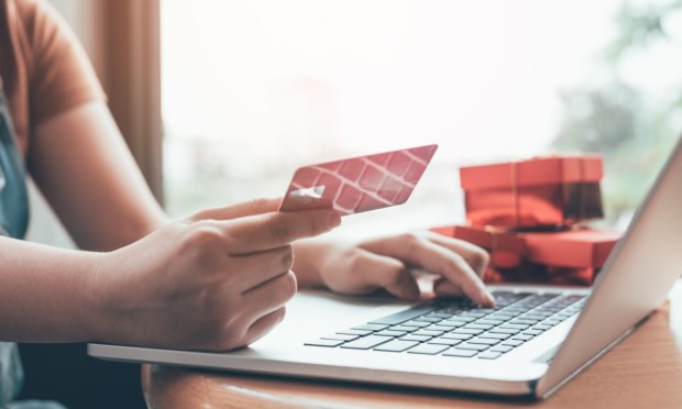 CFPB to Investigate Credit Card Reward Programs Following Consumer Complaints