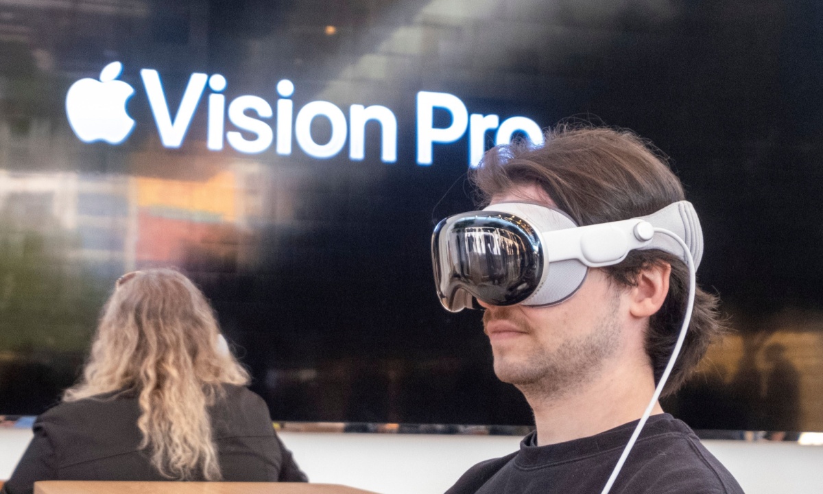 Szef marketingu Apple Vision Pro odszedł na emeryturę