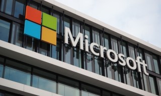 Microsoft Mandates iPhones-Only Rule for Workers in China