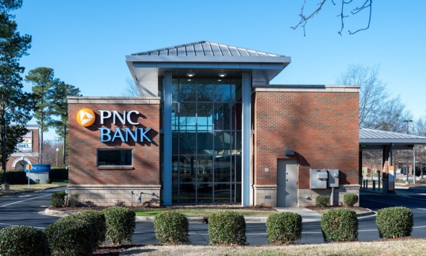 Banks Report Lending Slows as Corporate Borrowers Pay Down Debt