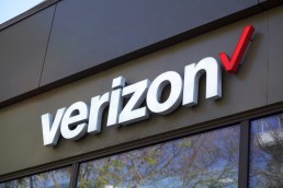 Verizon Focuses on AI Priorities as Customer Losses Slow