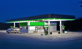 Vroom Delivery and Finix Team on Convenience Store Payments