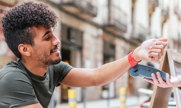 Google Transitioning Fitbit Pay to Google Wallet in Most Countries