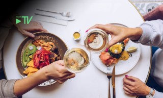 Card-Linked Offers Shape Data Access and Personalized Offers for Restaurants