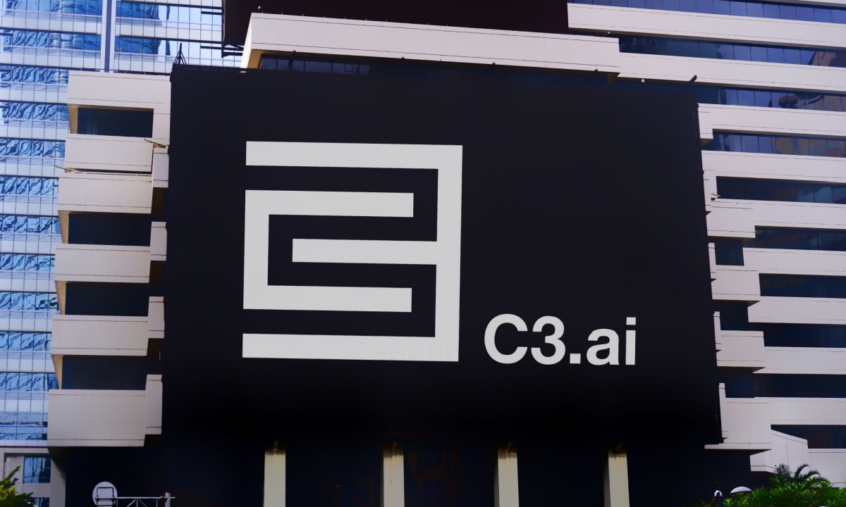 AI Money: AI Fuels Strong Quarterly Results for Tech Firms