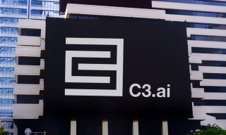 AI Money: AI Fuels Strong Quarterly Results for Tech Firms