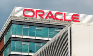 Oracle Reports AI Adoption Contributes to 21,000 Job Cuts