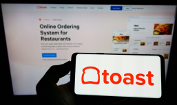 Toast Debuts Restaurant Marketing Tools as Diners Show Caution