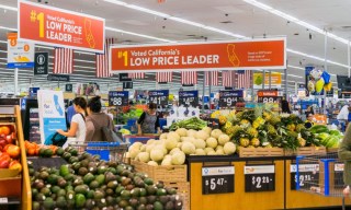 Walmart CFO: Shoppers Replacing Fast Food With Groceries