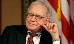 Warren Buffett Cuts Stake in Apple by 13%