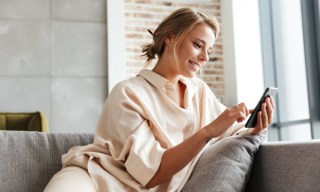 AI Firms Aim to Build Engagement by Making Humanlike Chatbots