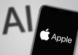 Apple Bets on Tabletop Robot, Lifelike Siri to Regain AI Edge