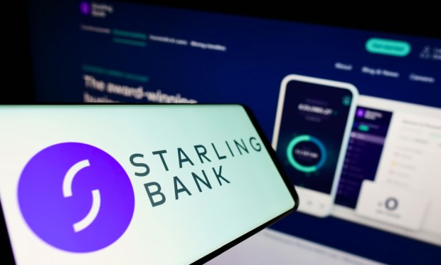 Starling Bank Takes Debtors To Court Amid UK Watchdog Probe