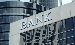 VersaBank Seeks Canada’s Permission for Stearns Bank Acquisition After US Approval