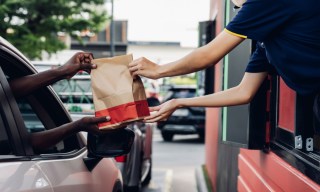 Restaurants Push Promotions as Diners Lose Appetite for High Prices