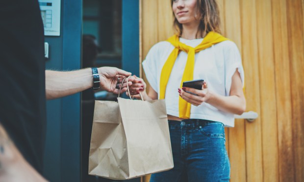 Consumers Engage Digitally With Restaurants 34% More Than Grocers