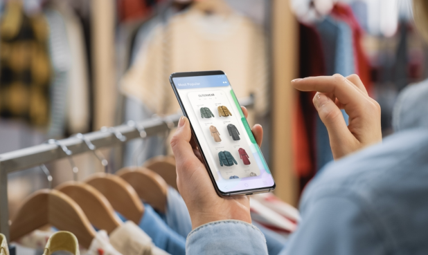 Worldwide, Large Retailers Deliver More Digital Features Than Their Smaller Rivals