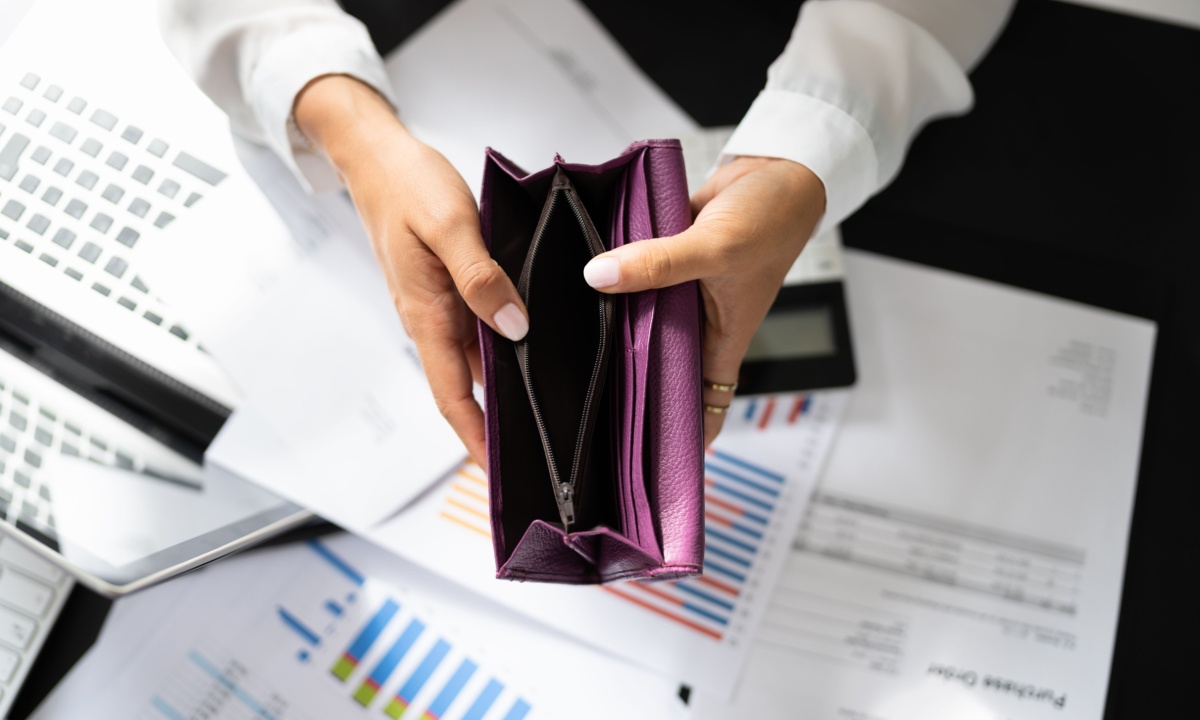 Consumers May Dig Into Savings as Long-Term Inflation Expectations Creep Up