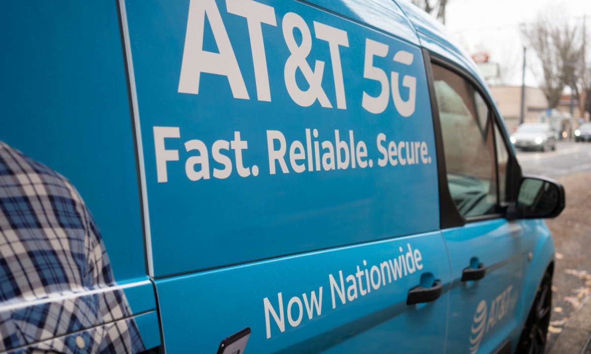 AT&T: Expanding Fiber Network Helps Gain, Retain Mobile Phone Subscribers