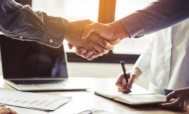 Knowledge Is Power When It Comes to B2B Buyer-Supplier Dynamics