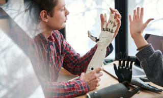Musk: Tesla Will Have In-House Humanoid Robots in 2025