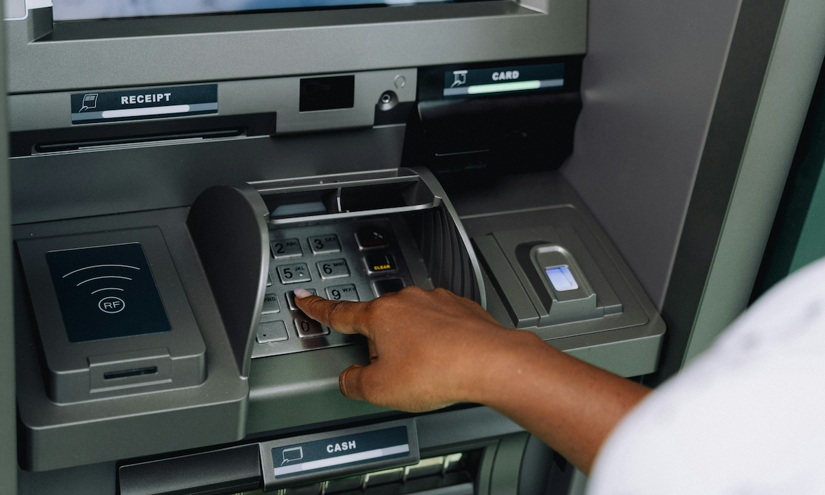 UK Banks Face New Restrictions on Branch Closures