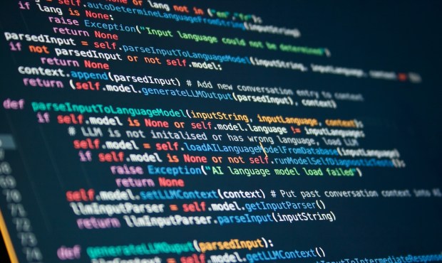 Ex-Google CEO Schmidt Joins Magic’s $320 Million Raise to Develop AI Coding