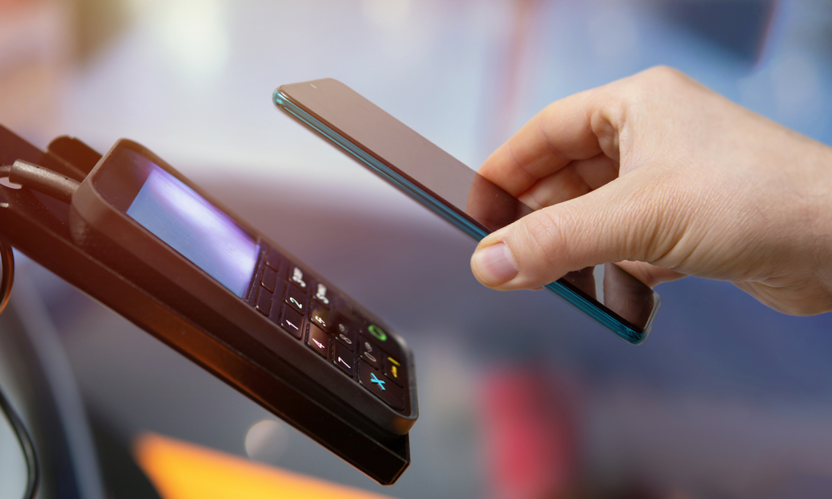 Web3 Fans: Apple NFC Chip Access Will Push Crypto Payments