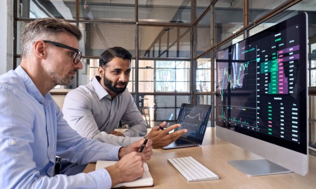 5 AI Tips CFOs and Treasurers Need to Know