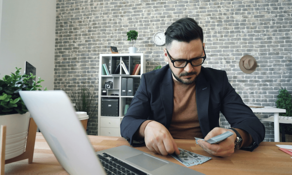 Invoiv.com Launches Cash Management Platform for Small Businesses