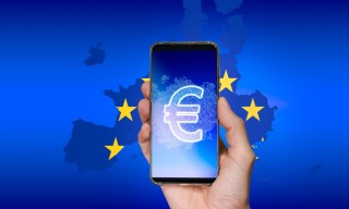Germans Prefer Carrying Cash as CBDC Decision Looms