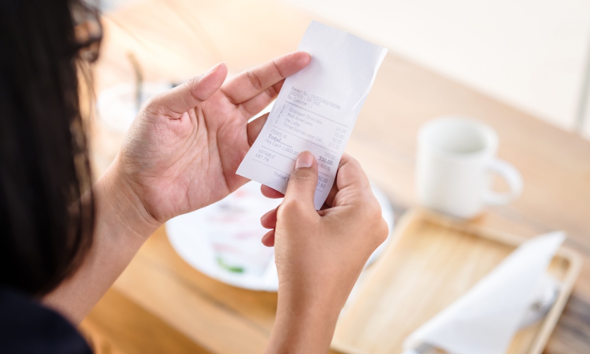 FTC Junk Fee Crackdown Leaves Restaurants Feeling Queasy