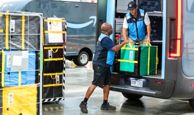 Amazon Adds Earned Wage Access Offering for Delivery Service Partners