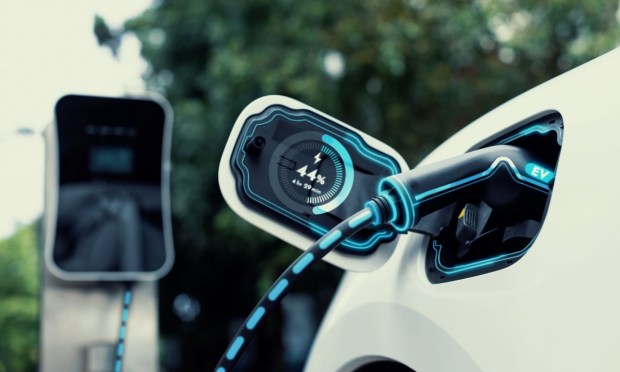 Federal Funds Boost EV Charging Infrastructure, but Scaling Production Faces Hurdles