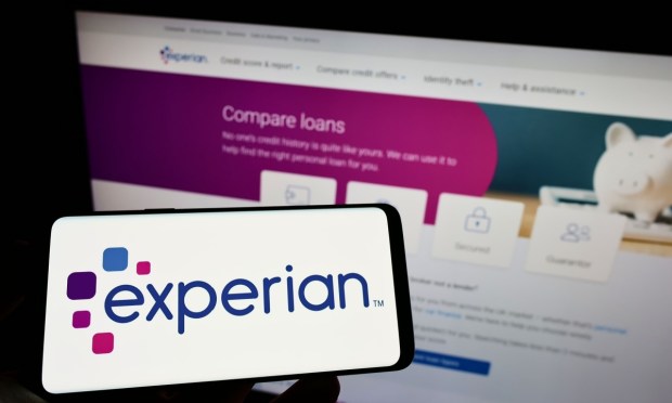 Experian Teams With Paylink to Debut Debt Consolidation Solution