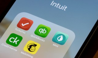 Intuit Investor Day Sees Credit Karma and TurboTax Integration Amid AI Rollout