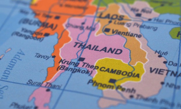 Thailand Adds Cash Payments to $13 Billion Digital Wallet Plan