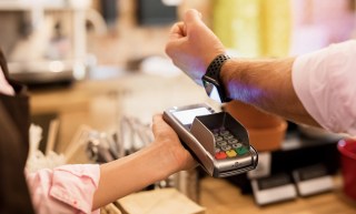 74% of Travelers View Digital Wallets as Essential Gear for Vacations
