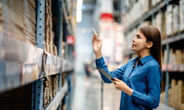 Better Data and Inventory Management Can Help Firms Offset Sales Uncertainty 