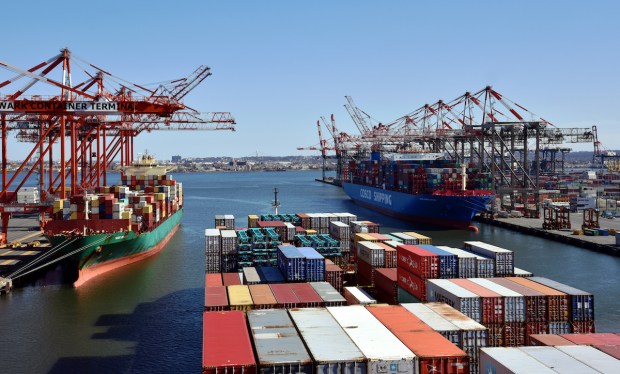 US Supply Chain Risks Escalate With Potential 45,000-Strong Dockworker Strike